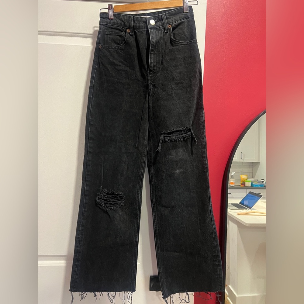 Zara Black Distressed Jeans